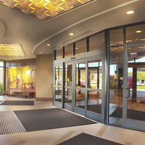 commercial door specialist Oakleaf Plantation