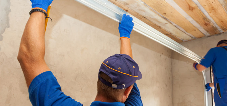 commercial overhead garage door repair in Oakleaf Plantation