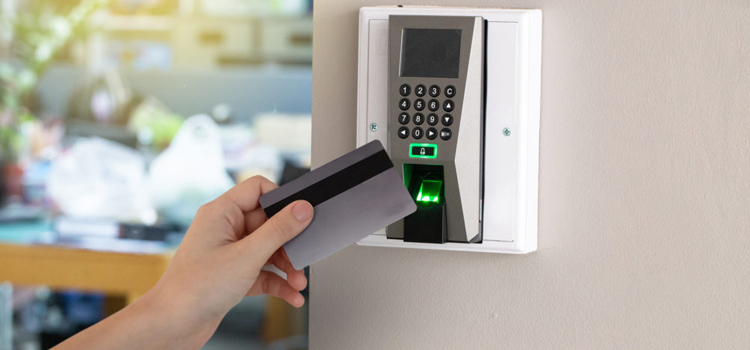key card entry system Oakleaf Plantation